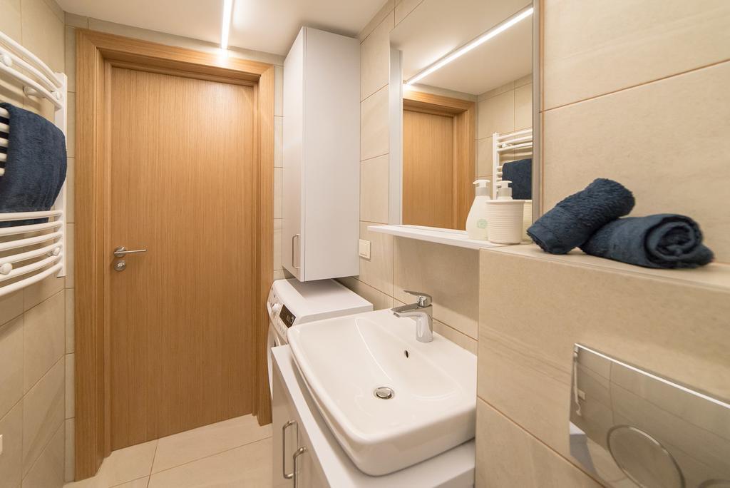 Akviles Apartamentai พาลังกา ภายนอก รูปภาพ